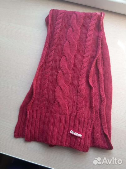 Женский шарф Reebok