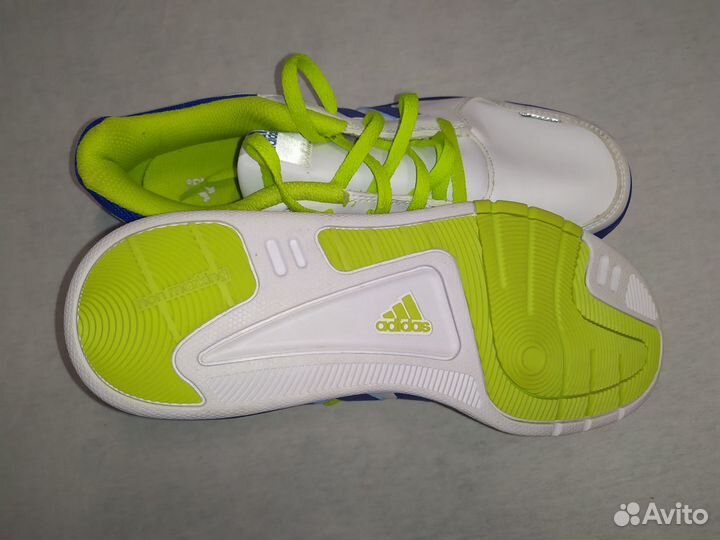 Adidas кроссовки 39 размер