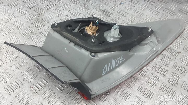 Фонарь задний правый Toyota Camry XV50 2013