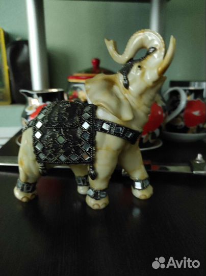 Статуэтки слоники