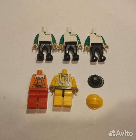 Конструктор, разные детали, больше 2 кг