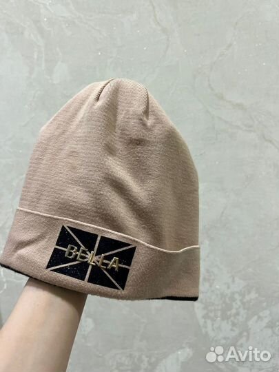 Женская шапка