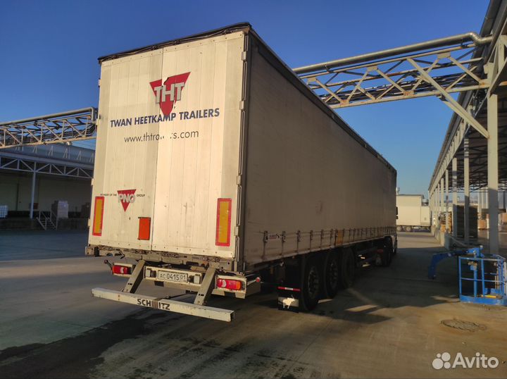 Volvo VNL 670 с полуприцепом, 2003