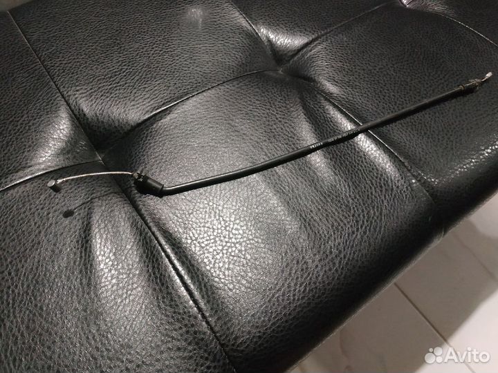 Трос открывания передней двери S40 C30 2004-2012