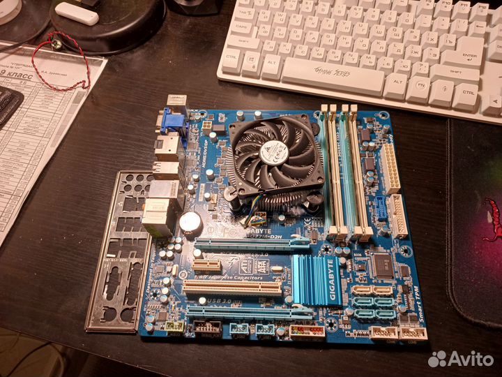 Материнская плата 1155