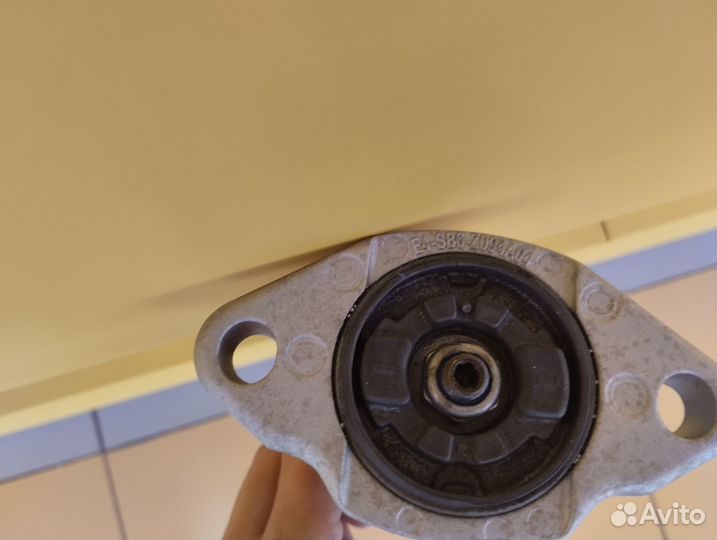 Амортизатор задний Mercedes W213 E213 A2133200830