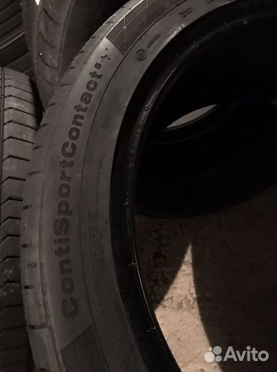 Continental ContiSportContact 5 ContiSeal 255/45 R22 и 285/40 R22