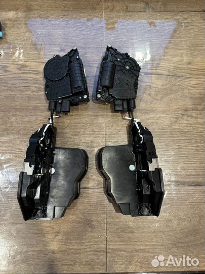 Замок с доводчиком двери BMW x5 e70 x6 e71