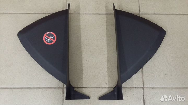 Боковые накладки торпедо Форд Фокус 3