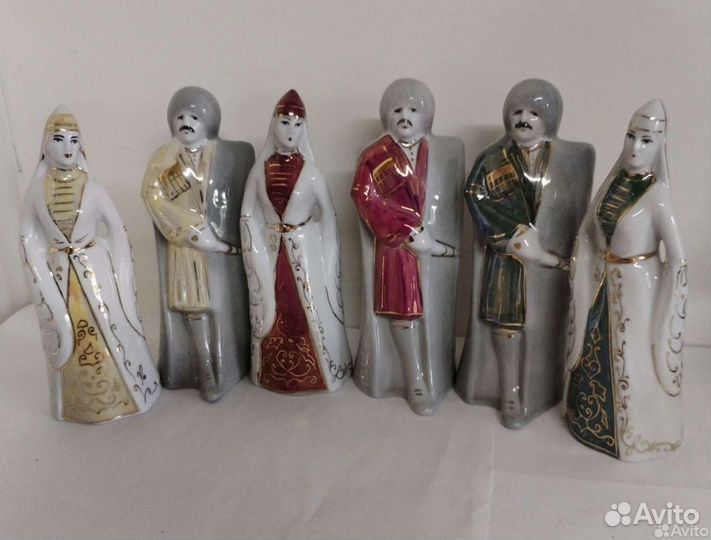 Статуэтка Горец и Горянка фарфоровые