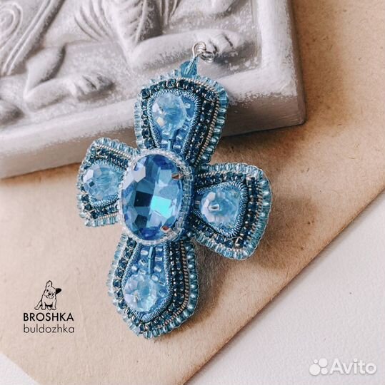 Подвеска Крест из бисера