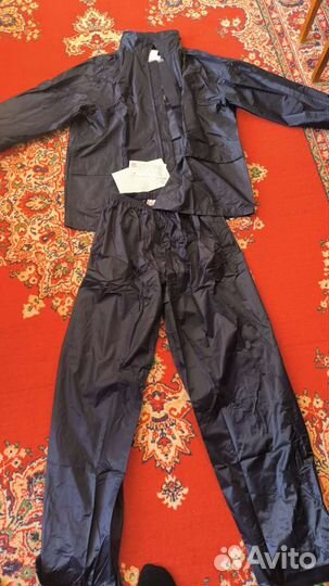 Дождевик. Защитный костюм от воды и растворов