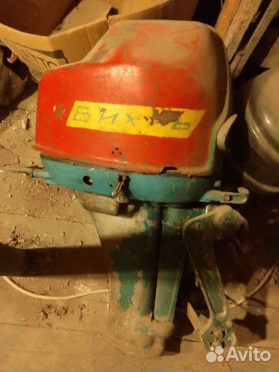 Мотор на лодку