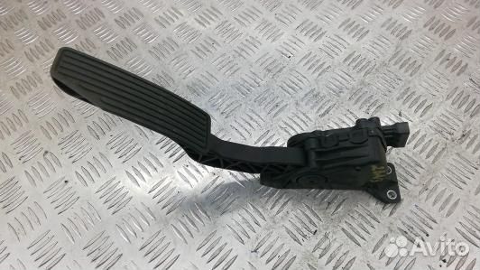 Педаль газа hummer hummer H3 (2BA13NW01)