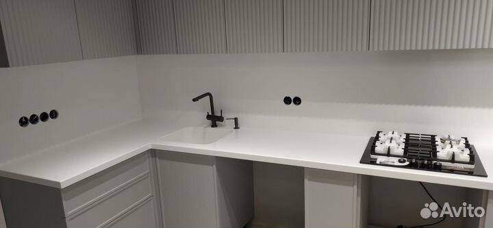 Столешница из акрилового камня