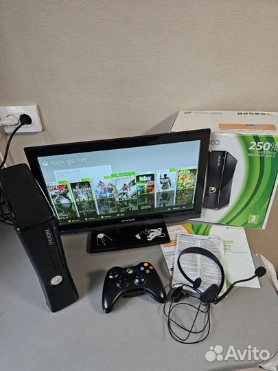 Xbox 360 slim прошитый 250gb 37 игр freeboot