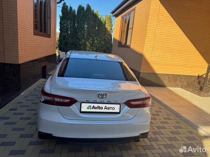 Toyota Camry 2.5 AT, 2021, 17 000 км