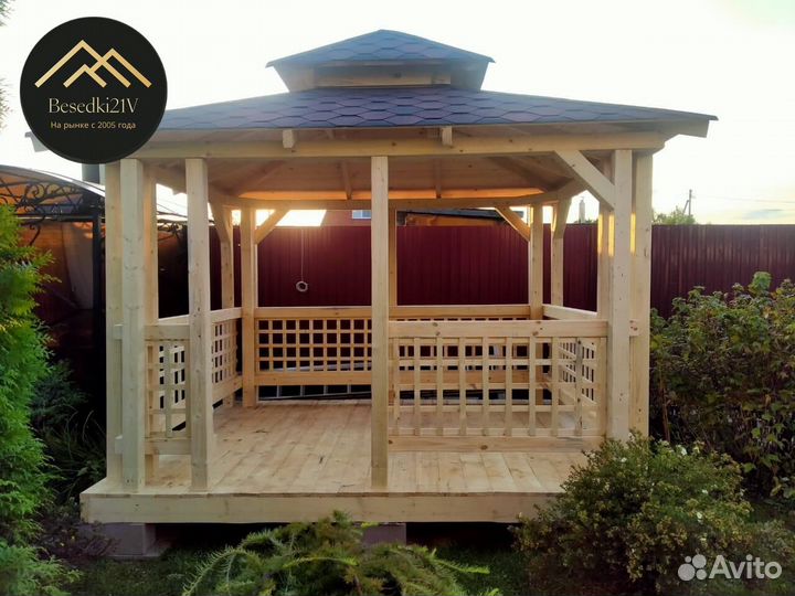 Беседка с мангальной зоной