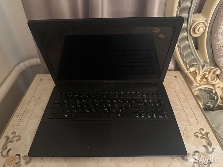 Ноутбук asus