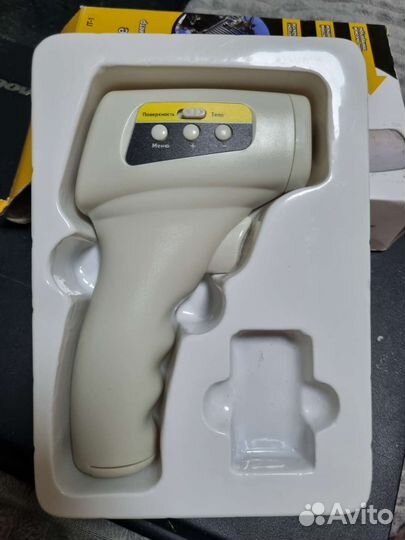 Бесконтактный инфракрасный термометр