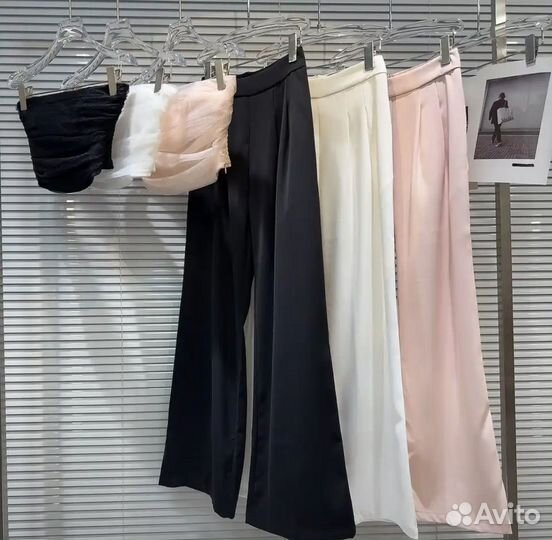 Вечерний брючный костюм