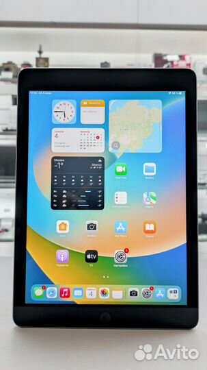 Планшет, Apple iPad 2017- (5-поколения) WI-Fi 32GB