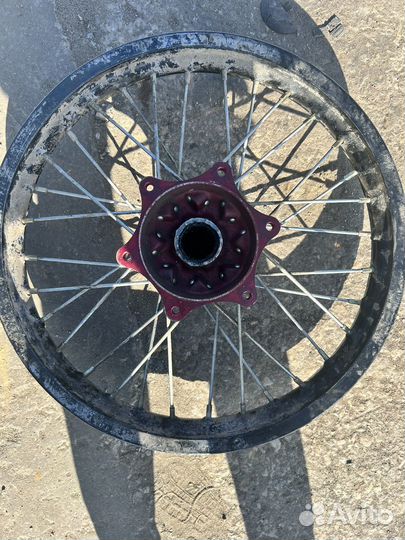 Заднее колесо на эндуро 18