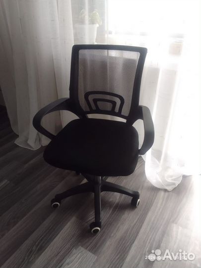 Компьютерное кресло