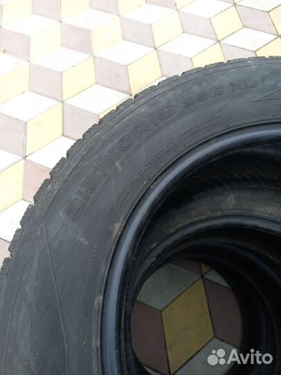 Nokian Tyres Hakkapeliitta R2 215/60 R16