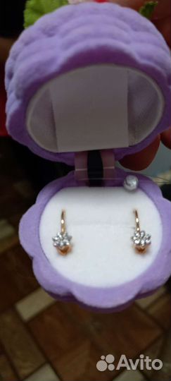 Золотые серьги