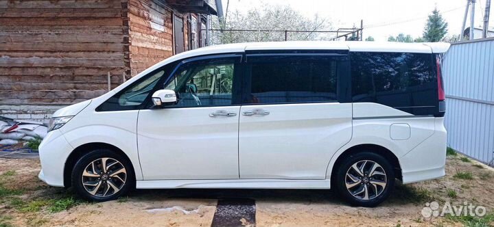 Honda Stepwgn 1.5 CVT, 2017, 140 000 км