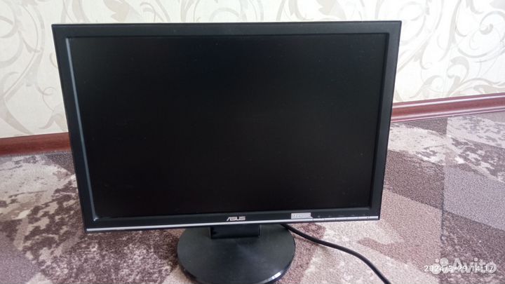 Монитор Asus