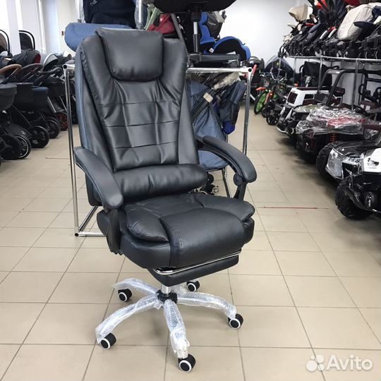 Офисное кресло