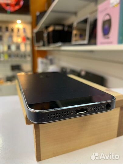 iPhone 5, 16 ГБ