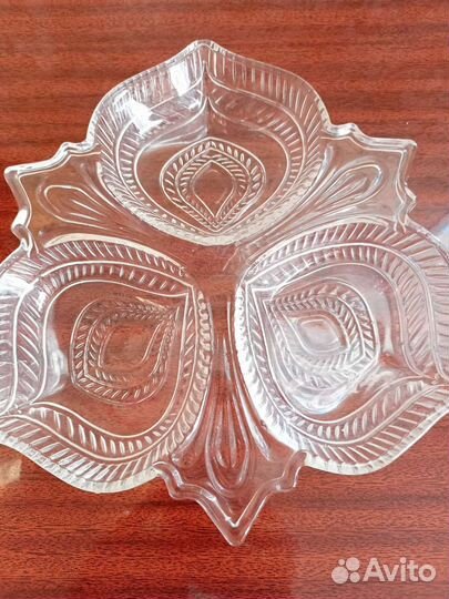 Тарелка- менажница