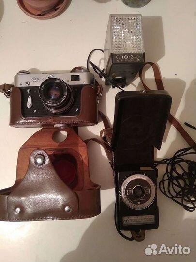 Фотоаппарат и сопутствующие товары