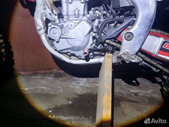 Кроссовый мотоцикл Хонда