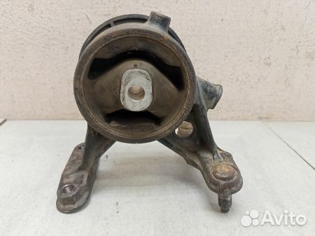 Опора двигателя Тойота