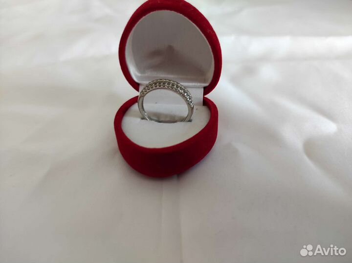 Серебряное кольцо