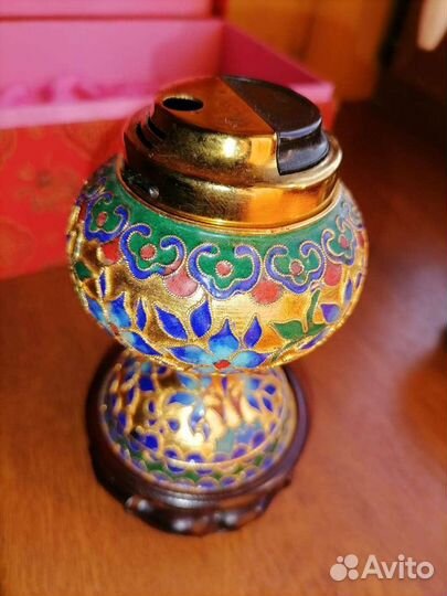 Зажигалка и пепельница (клуазоне). Сувениры