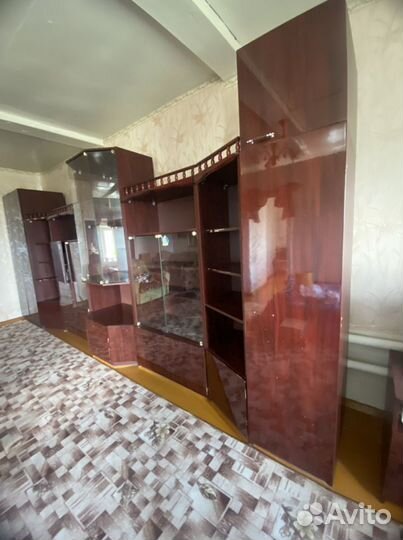 Стенка в гостиную