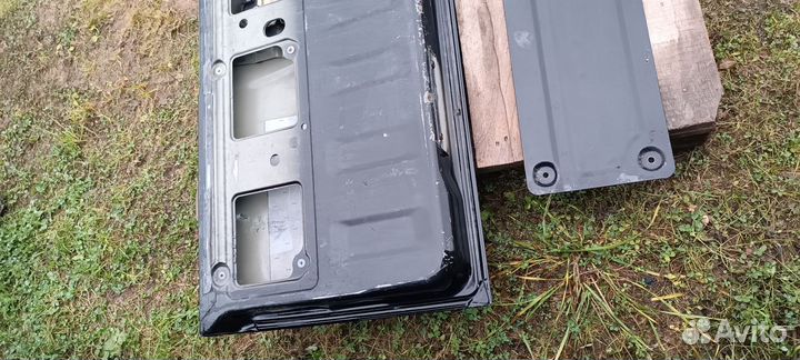 Борт откидной nissan navara d40 в сборе