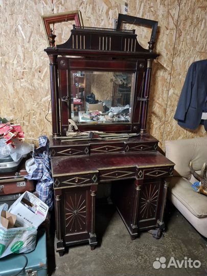 Комод-Бюро с зеркалом. 19в. Жакоб