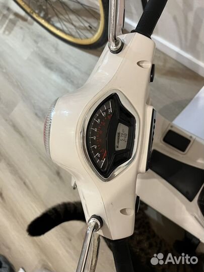 Детский электромотоцикл Kreiss Vespa