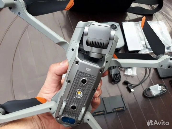 Квадрокоптер DJI Mavic Air2s fly more combo