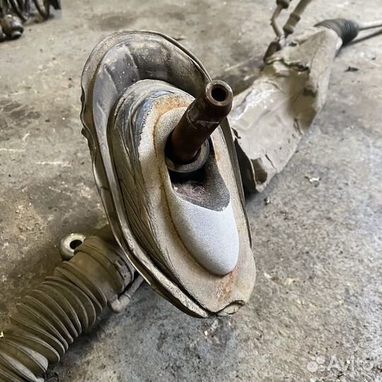 Рулевая рейка Ford Focus 2