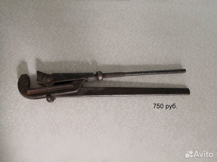 Газовый ключ Серп Шпингалеты Свёрла Пила