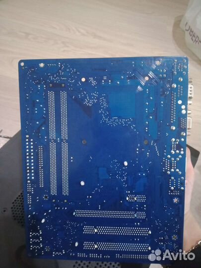 Материнская плата