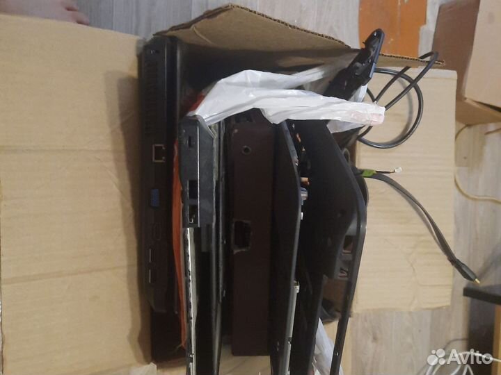2 ноута, зарядники, hdmi 5метров,разное