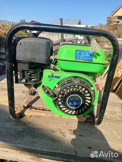 Водяной насос бензиновый